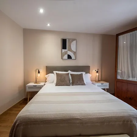 Sacra Apartamentos Turisticos Monforte De Lemos Extérieur photo